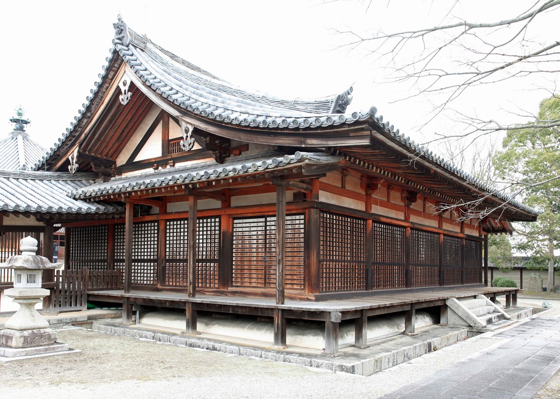 法隆寺　東院礼堂