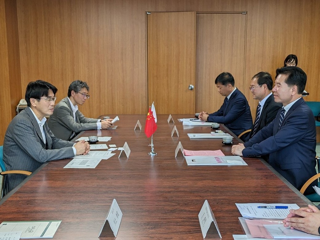 表敬訪問の様子