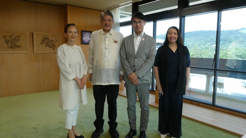 表敬訪問の様子