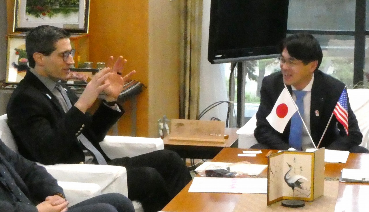 表敬訪問の様子