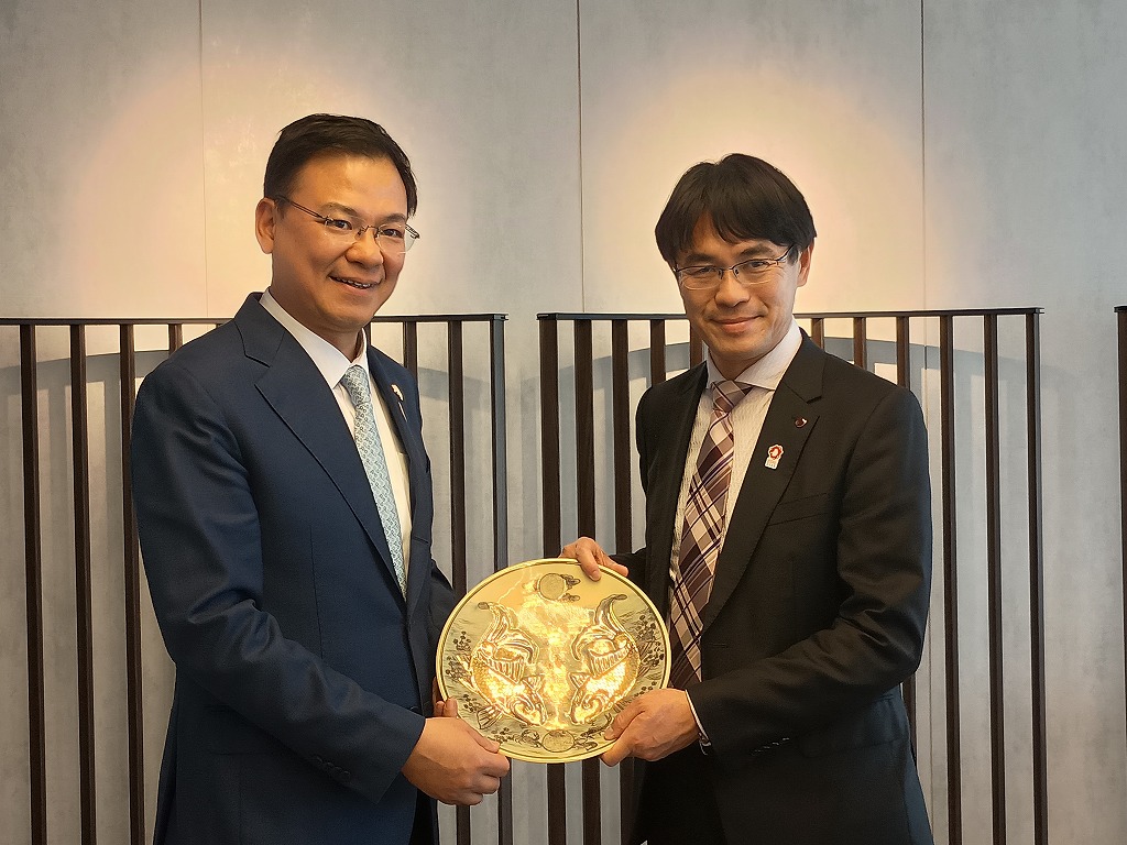 表敬訪問の様子