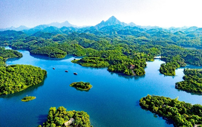 アオチャウラグーン